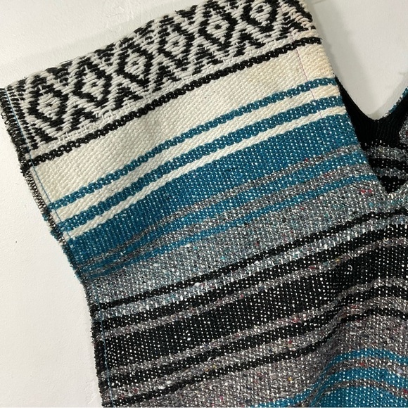 Baja Mexican Blanket‎ Poncho Wrap Blue White Black Striped, One Size - Picture 4 of 6